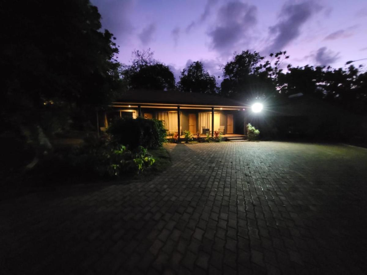 Te Ariki - Adults Only Hotel อังกาโรอา ภายนอก รูปภาพ